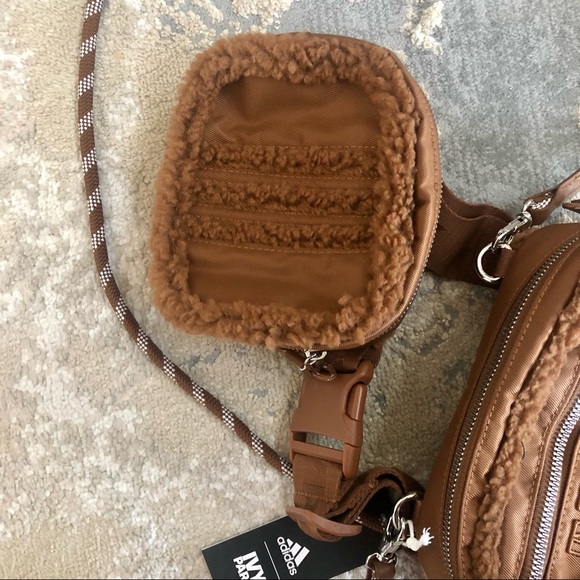 NWT ADIDAS ORIGINALS Beyonc Ivy Park Sherpa Belt Bag HA6688 - Picture 12 of 15